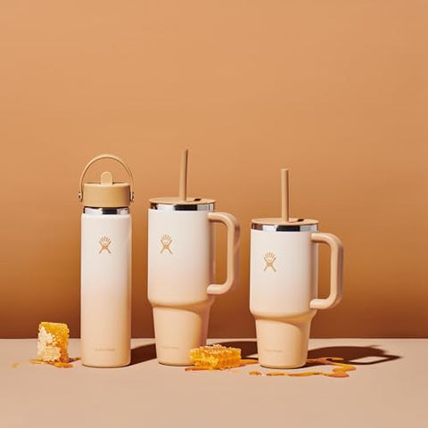 Hydro Flask 32 oz Travel Tumbler, handle detail for secure grip