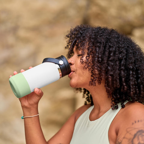 Hydro Flask pure-taste stainless steel prevents flavor transfer between drinks.