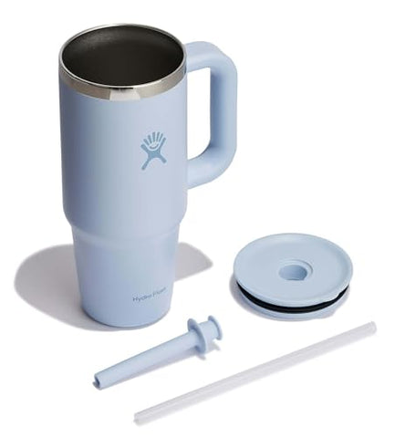 Hydro Flask Travel Tumbler Surf Blue with double-wall insulation keeps drinks cold for hours.