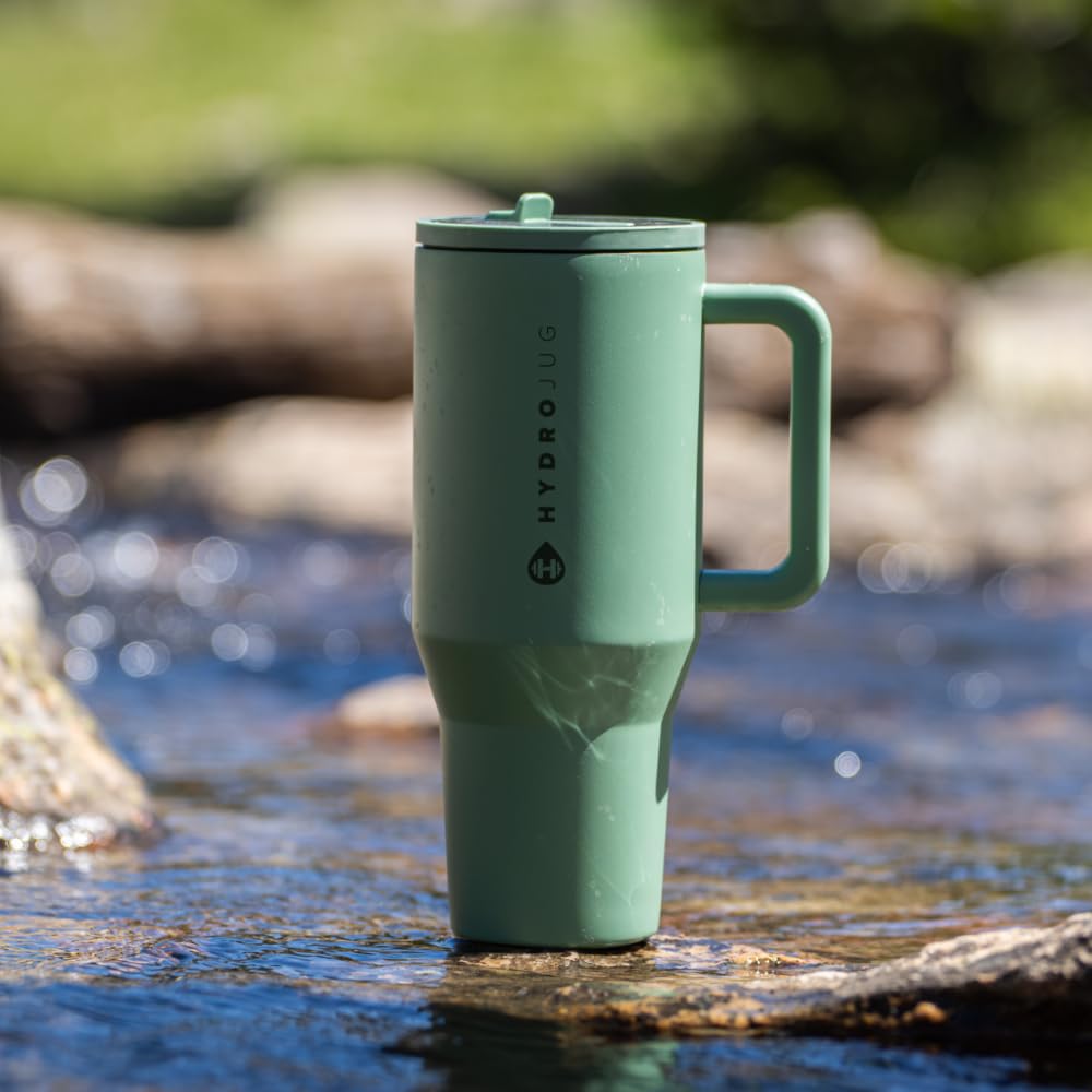 HydroJug Traveler cup-holder friendly design supports easy hydration during commute.