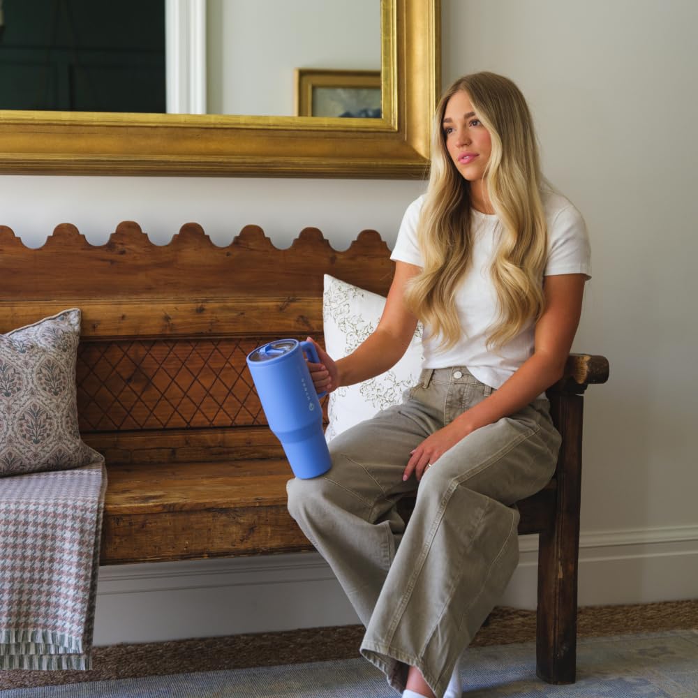 HydroJug Traveler dishwasher-safe detachable straw for easy cleaning.