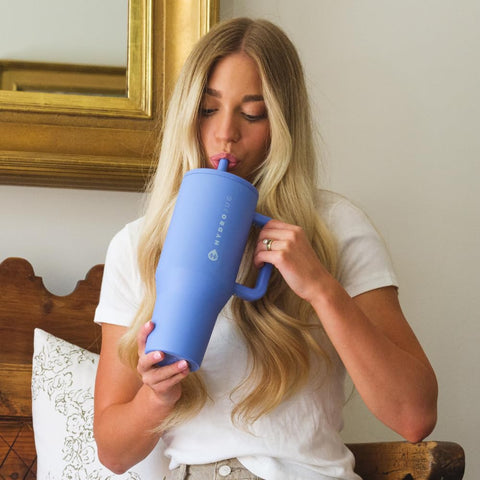 HydroJug Traveler light blue color complements active, on-the-go lifestyles