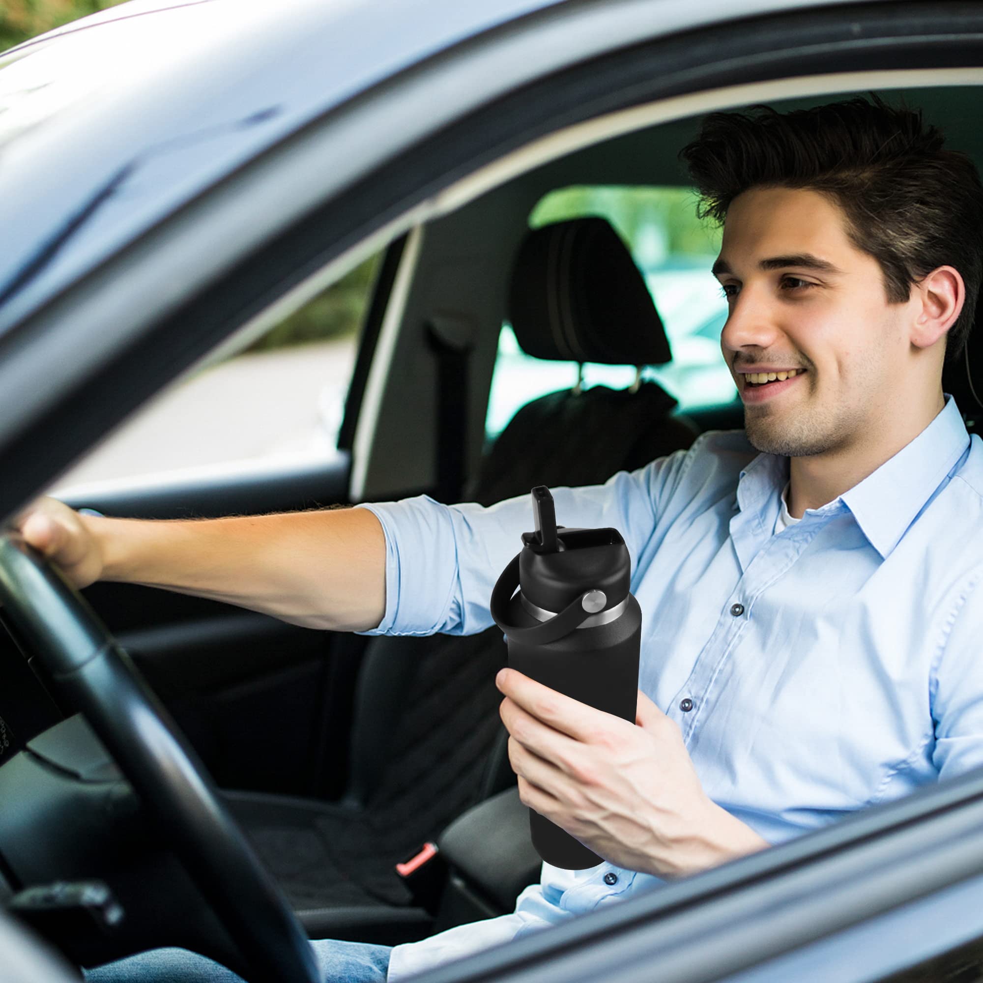 HYDROWION wide-mouth opening makes adding ice and cleaning fast and easy.