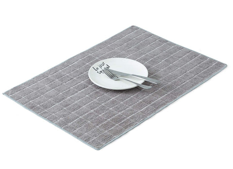 HYER KITCHEN soft plush texture enhances comfortable handling in the kitchen.