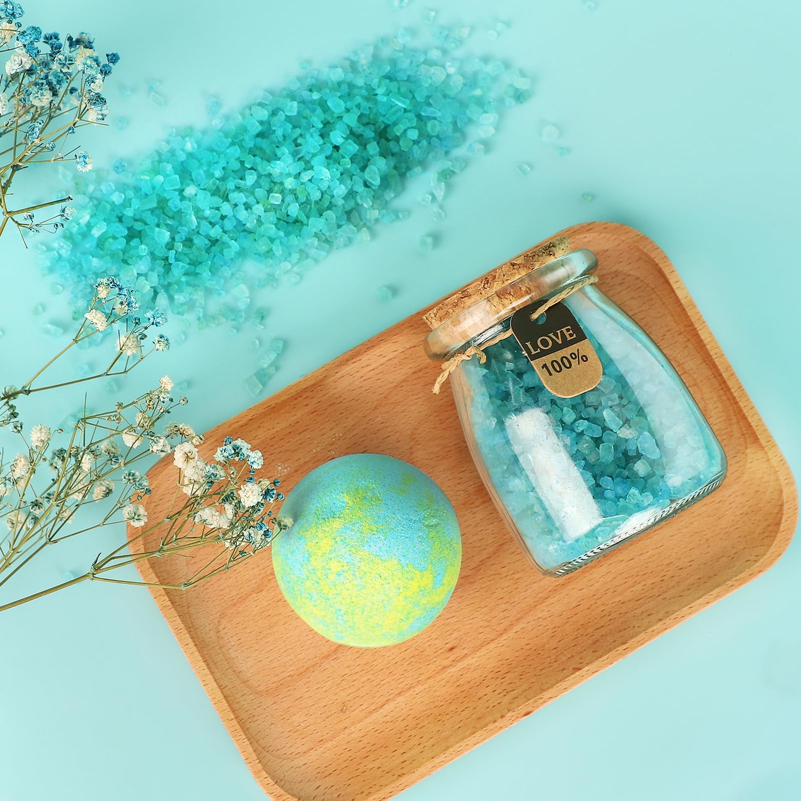 iaovueby Himalayan bath salts deliver a soothing soak at home.