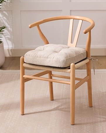 IASEAHK cushion with non-slip bottom stays secure on chairs.
