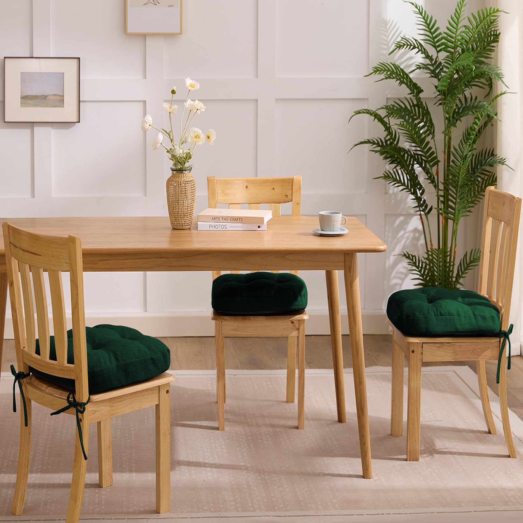 IASEAHK universal-fit chair pad suits most dining chairs