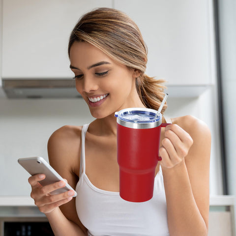 Icesip cup-holder-friendly design fits most vehicle holders.