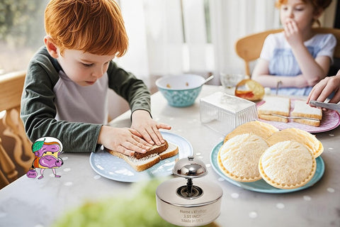IELEK crustless sandwich maker in action for bento boxes and creative lunches.