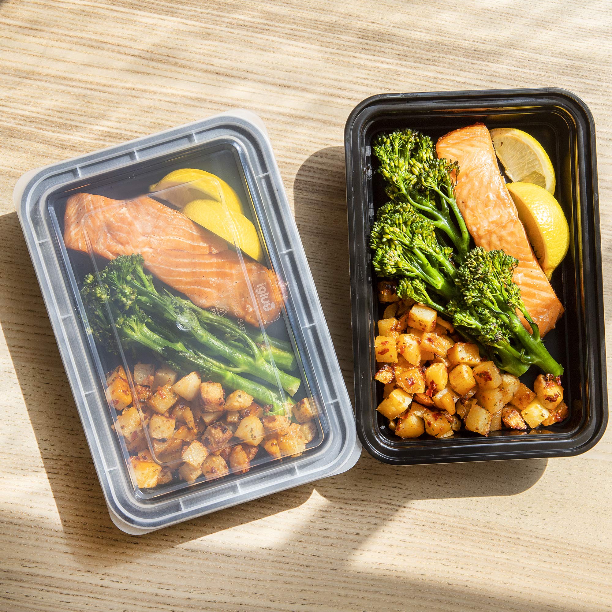 Igluu 28oz single-compartment container ideal for portion control and leftovers.