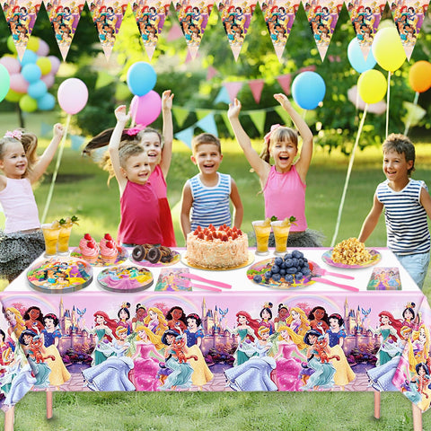 IIDEA princess tablecloth creates a cohesive party backdrop.