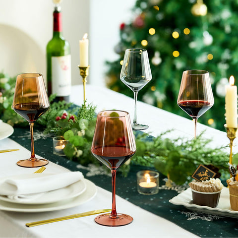 Imourari wide, stable base helps prevent spills during gatherings.
