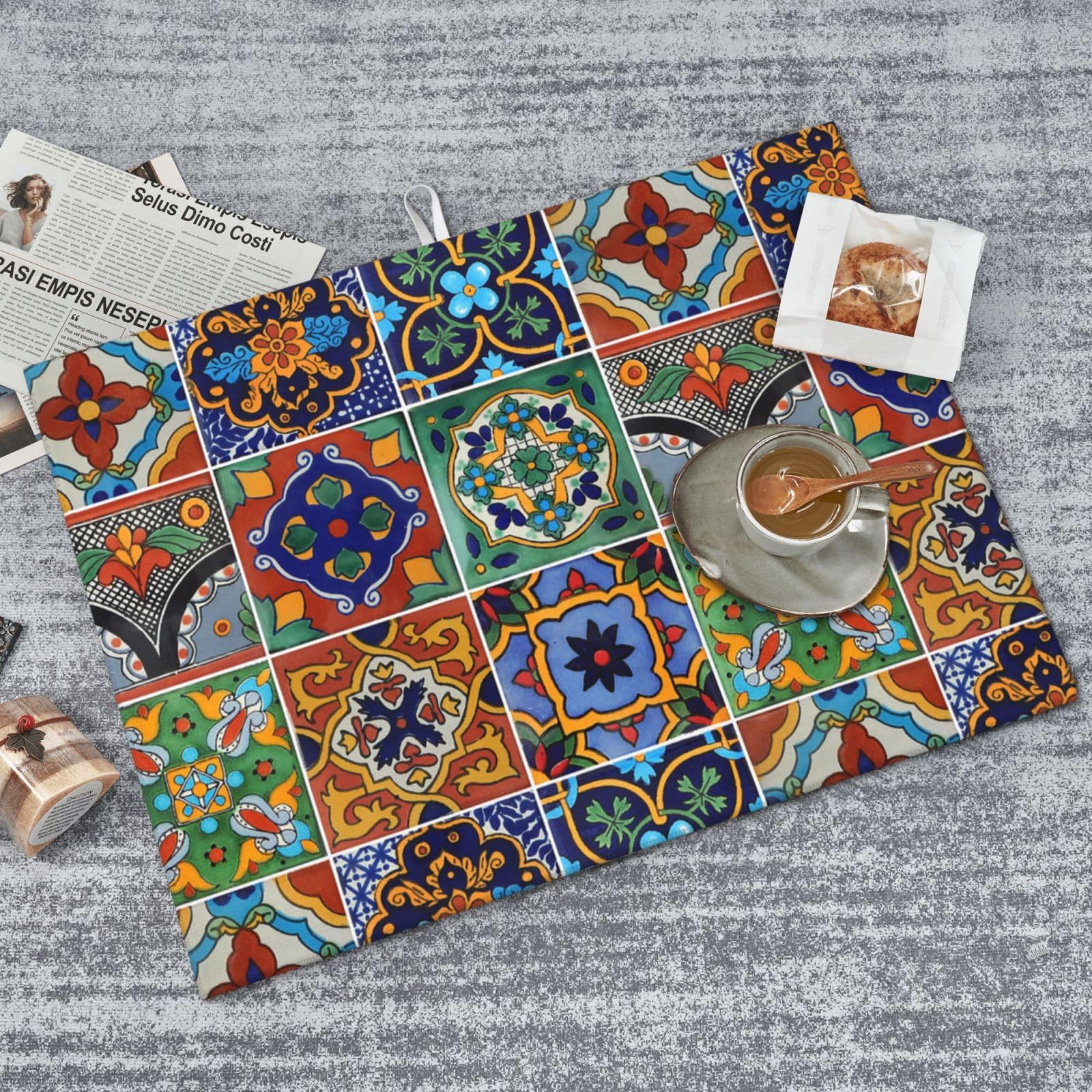 Indokyeyqaz patterned drying mat combines function with stylish print for modern kitchens.