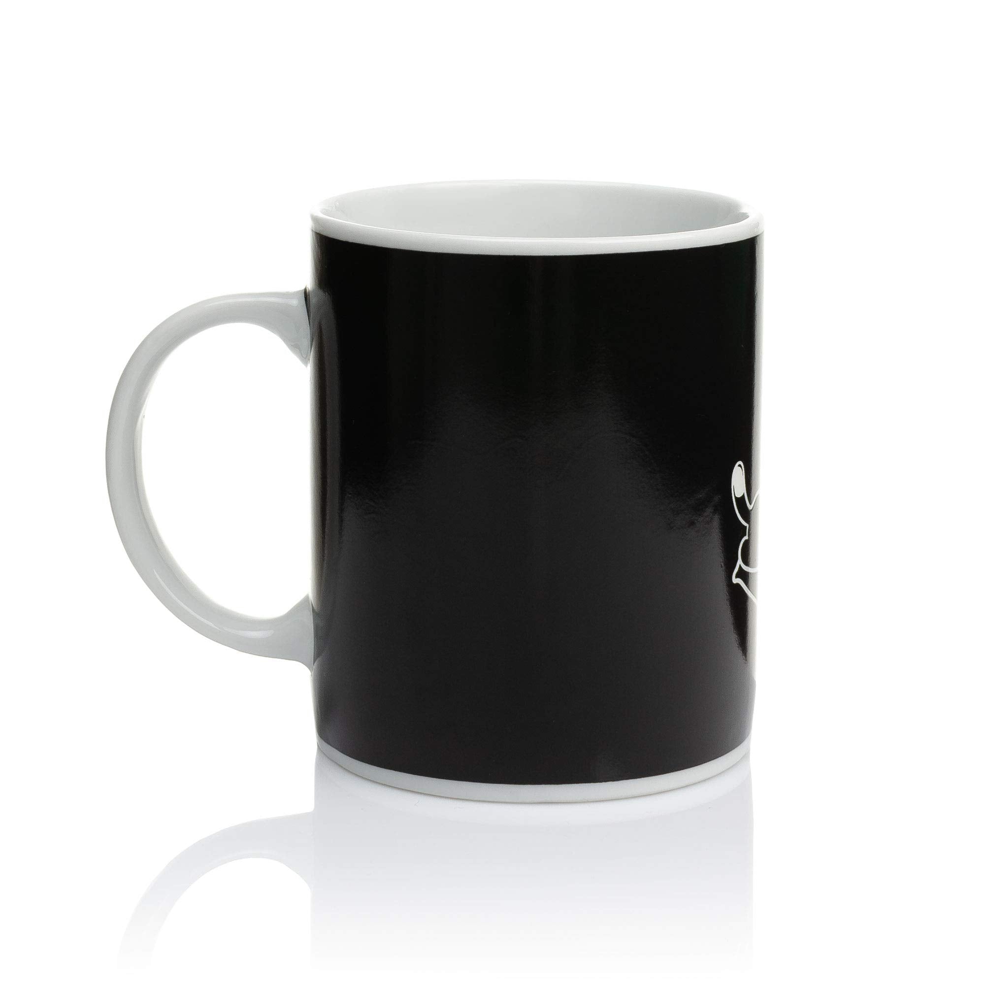 InGwest mug pouring coffee captures a daily ritual with color reveal.