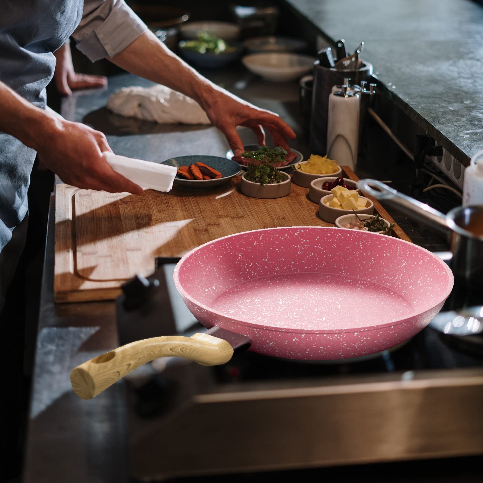 Innerwell dishwasher-safe design for convenient cleanup.