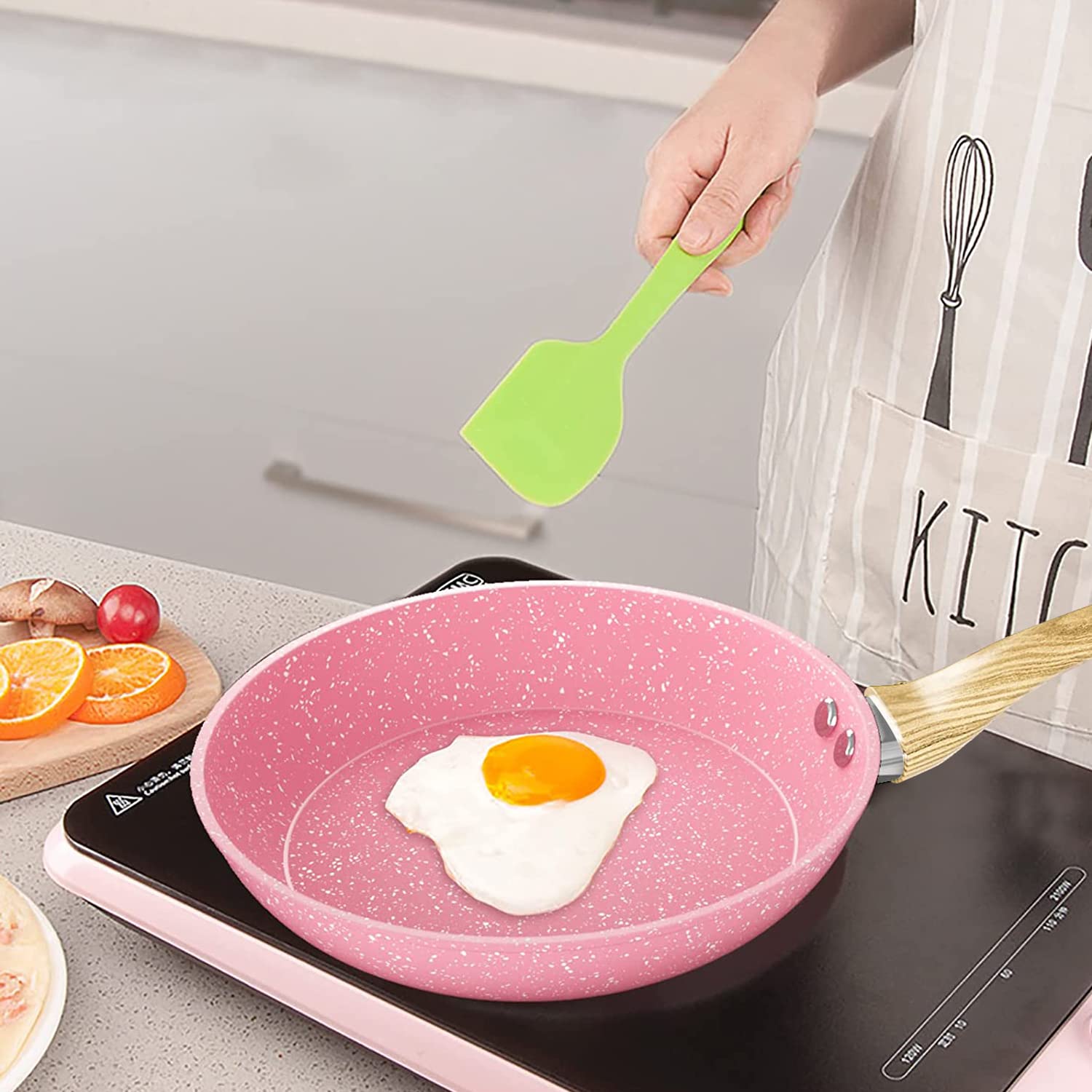 Innerwell pan cleans quickly with minimal scrubbing after cooking.