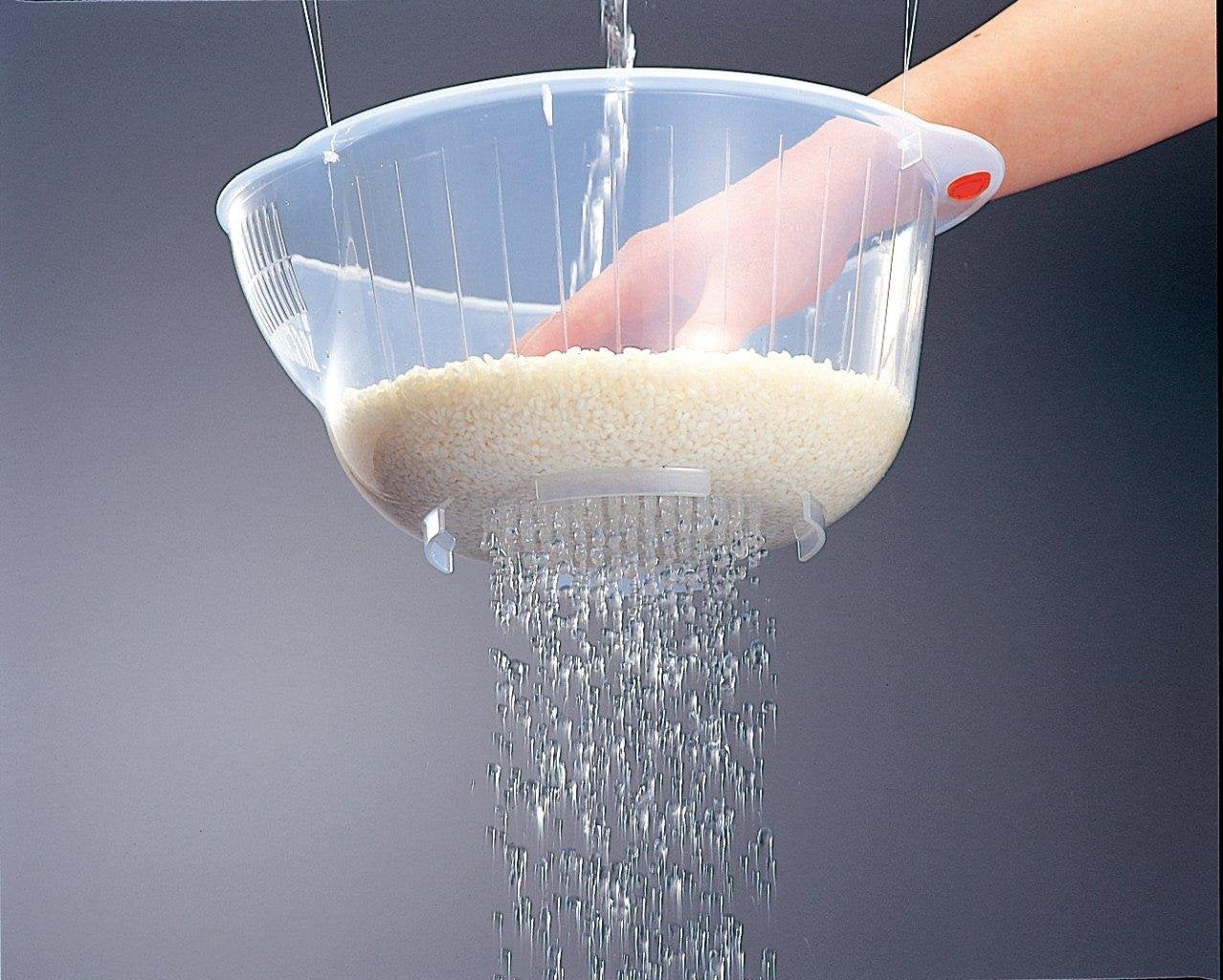 Inomata plastic rice washing bowl close-up highlighting food-grade material