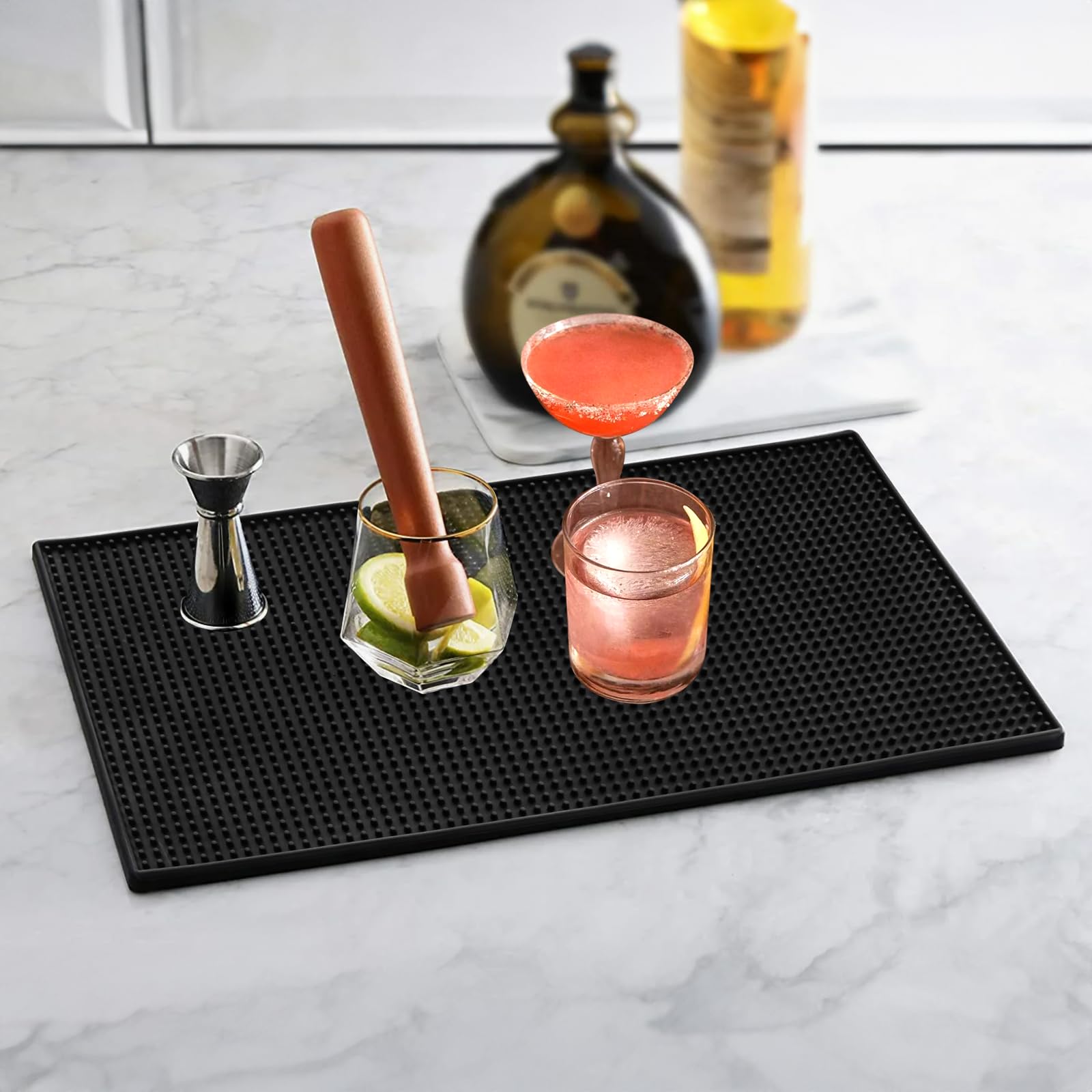 Invinton kitchen mat protects countertops while drying utensils.