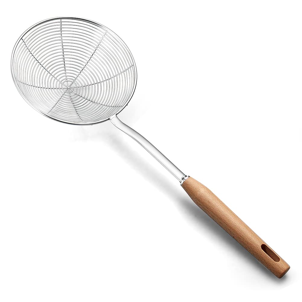IQCWOOD spider strainer with 16.7 inch reach, ideal for quick oil frying.