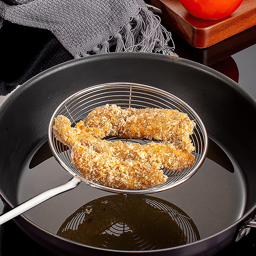 IQCWOOD spider strainer handles pasta and noodles with minimal mess.