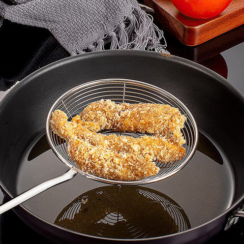 IQCWOOD spider strainer handles pasta and noodles with minimal mess.