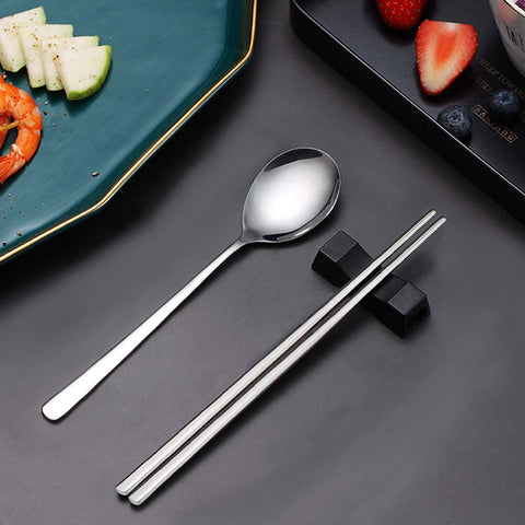 IQCWOOD spoons set dishwasher-safe for quick cleanup after meals.