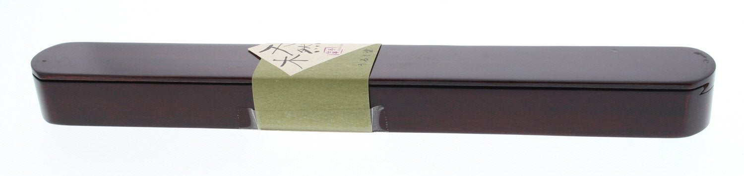 Ishida Daruma lacquer case close-up reveals texture