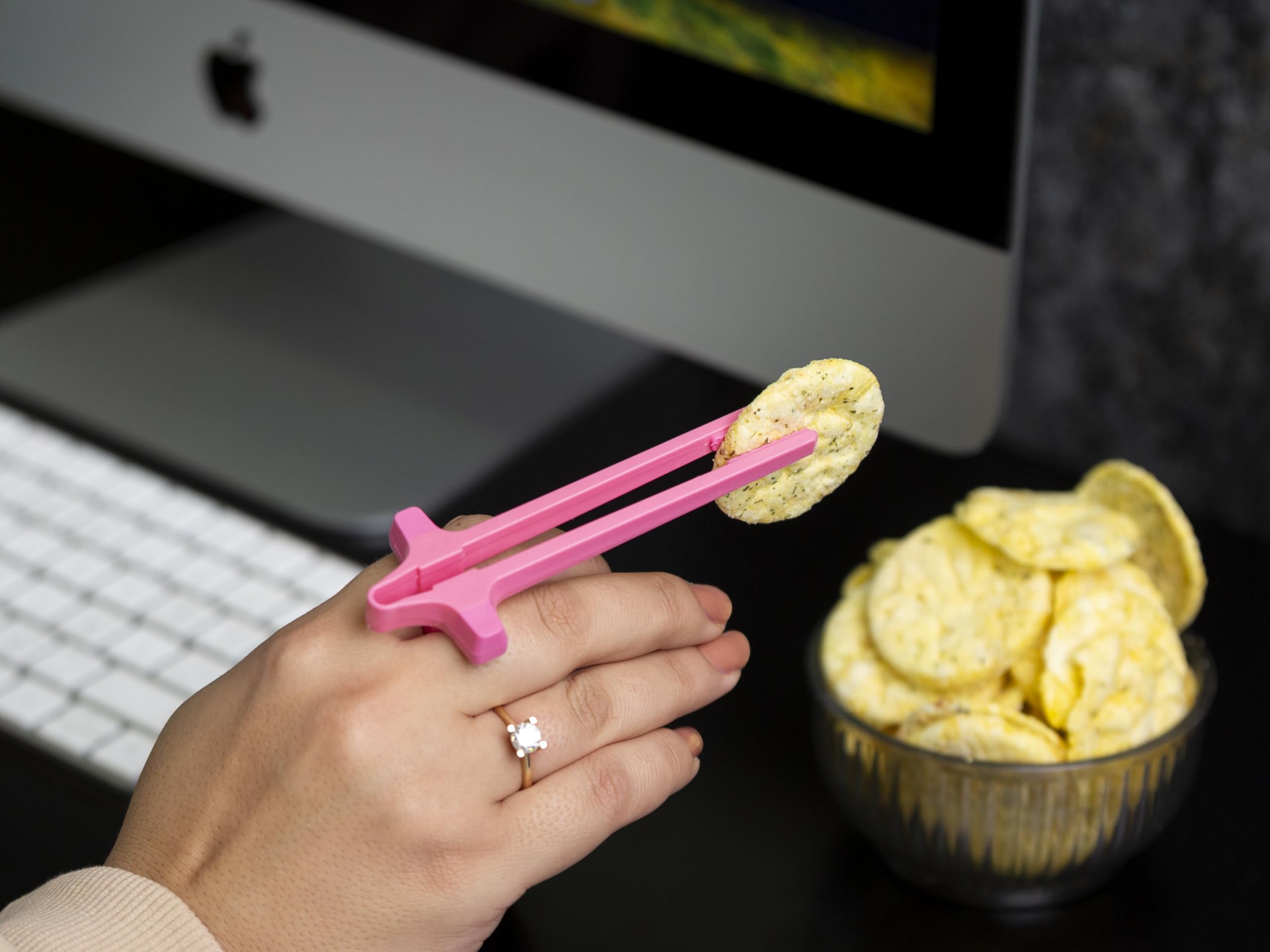 isnack snack tongs case keeps tools organized for travel