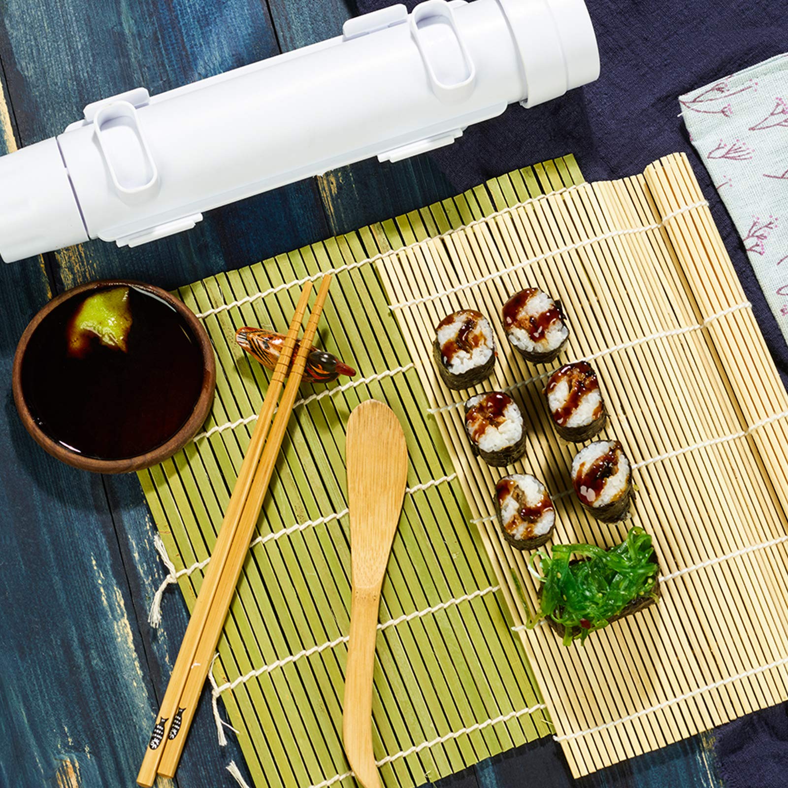 ISSEVE assembled sushi roll demonstration on a countertop