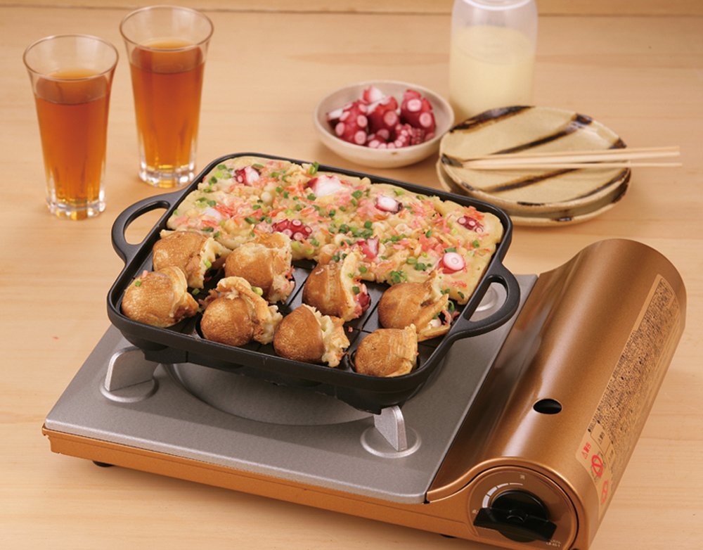 Iwatani Takoyaki grill pan welding-join area highlights sturdy assembly.