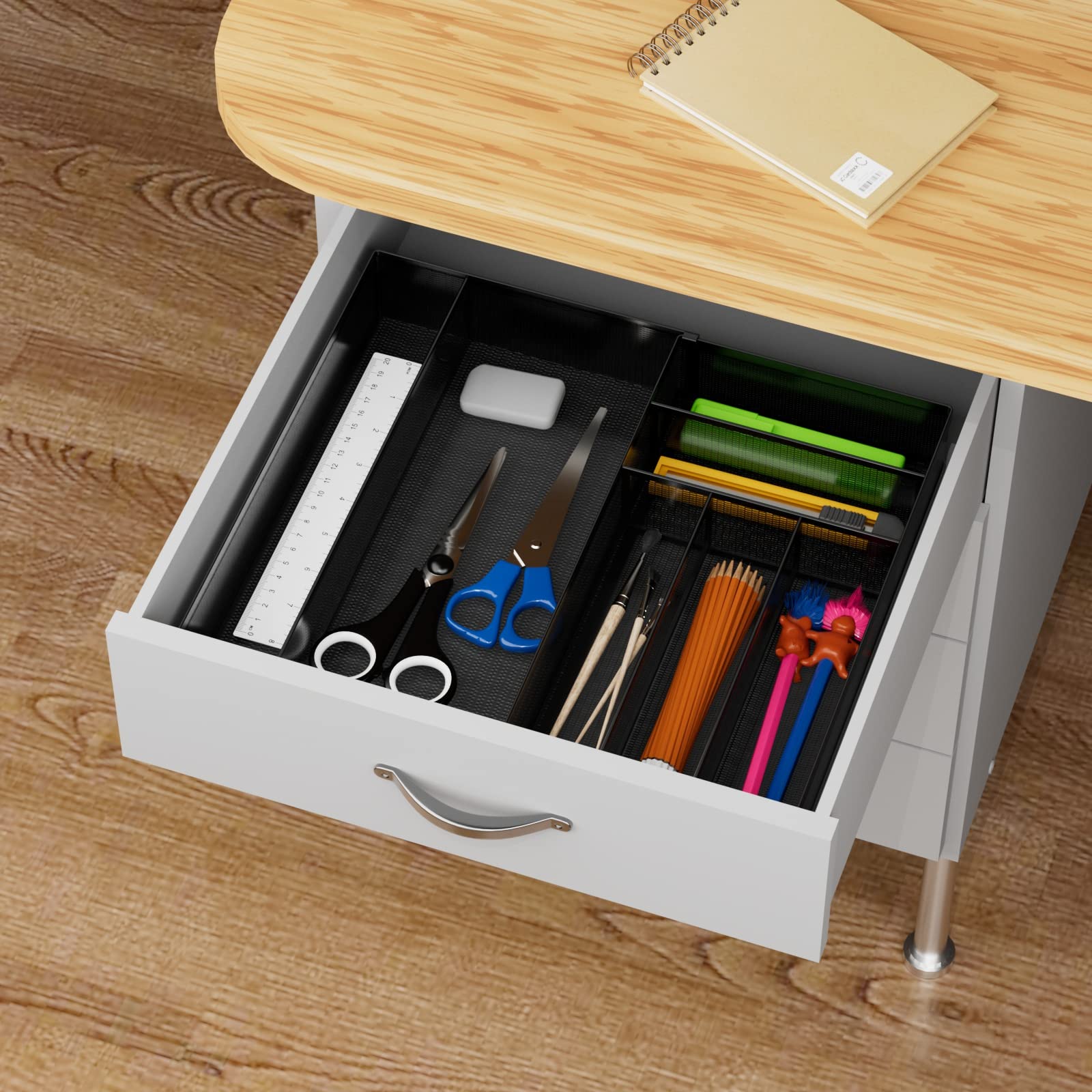 JANE EYRE non-slip feet stabilize the tray during drawer use.