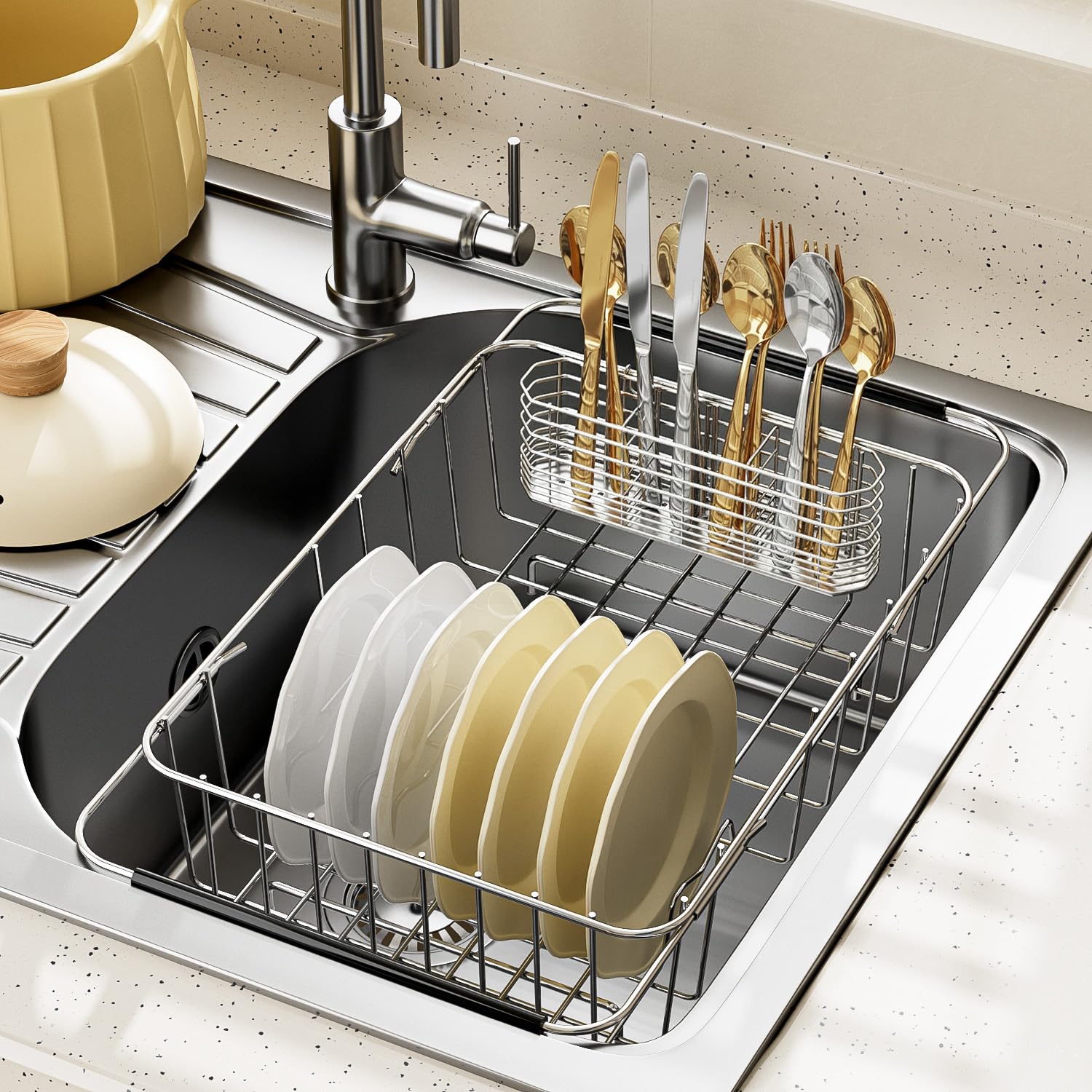 JAQ dimensions 20 cm by 9 cm fit compact spaces.