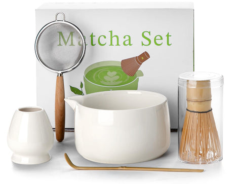 Jardin Tesoro 20oz matcha bowl with spout for smooth pours