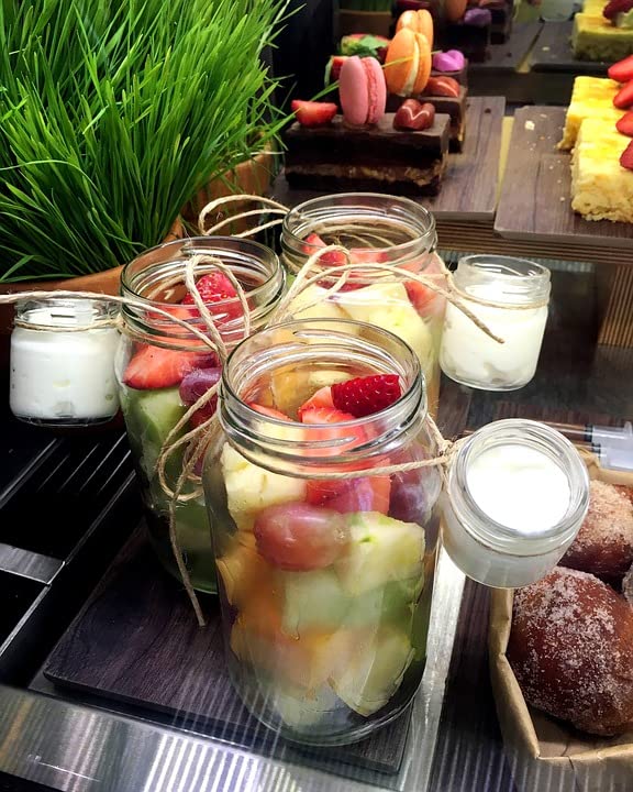 JARMING COLLECTIONS BPA-free lids keep contents fresh.