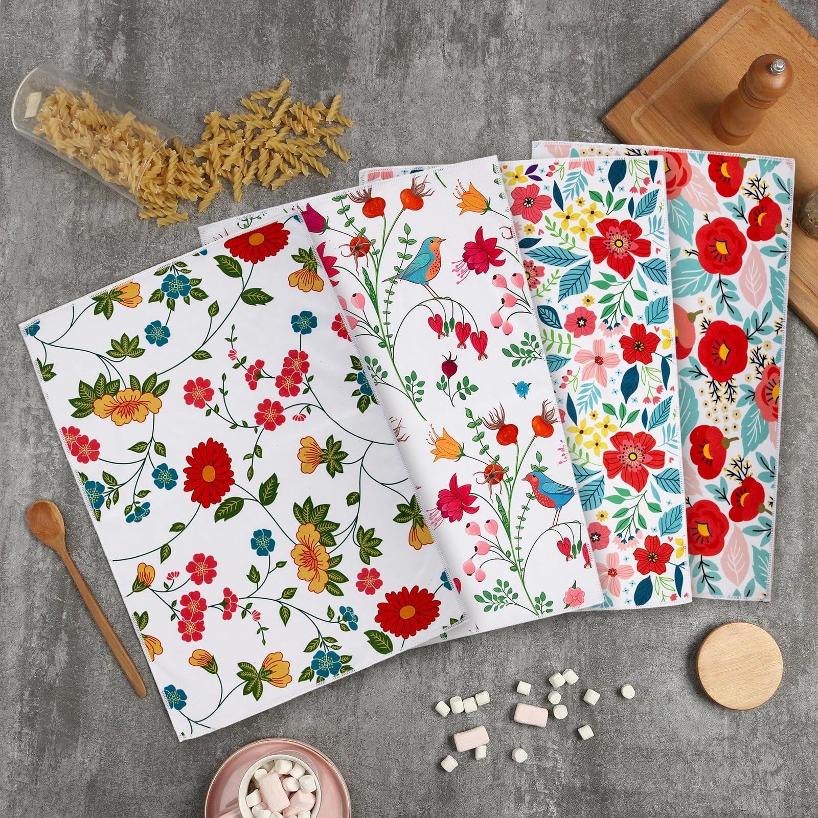 JDGHGB Pioneer Woman kitchen towels 16x24 inches, ample size for kitchen cleanup.