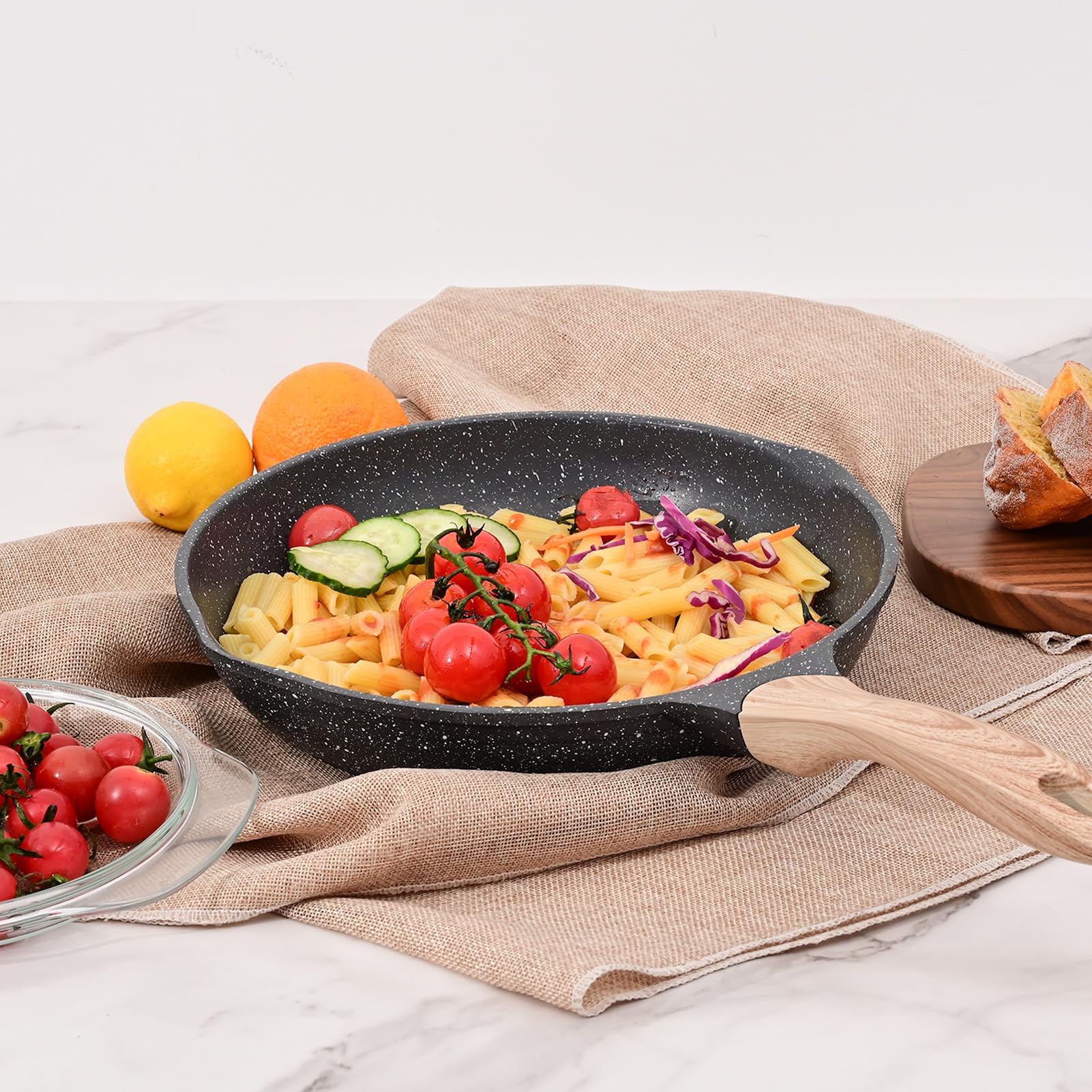 JEETEE easy-clean nonstick surface with minimal scrubbing