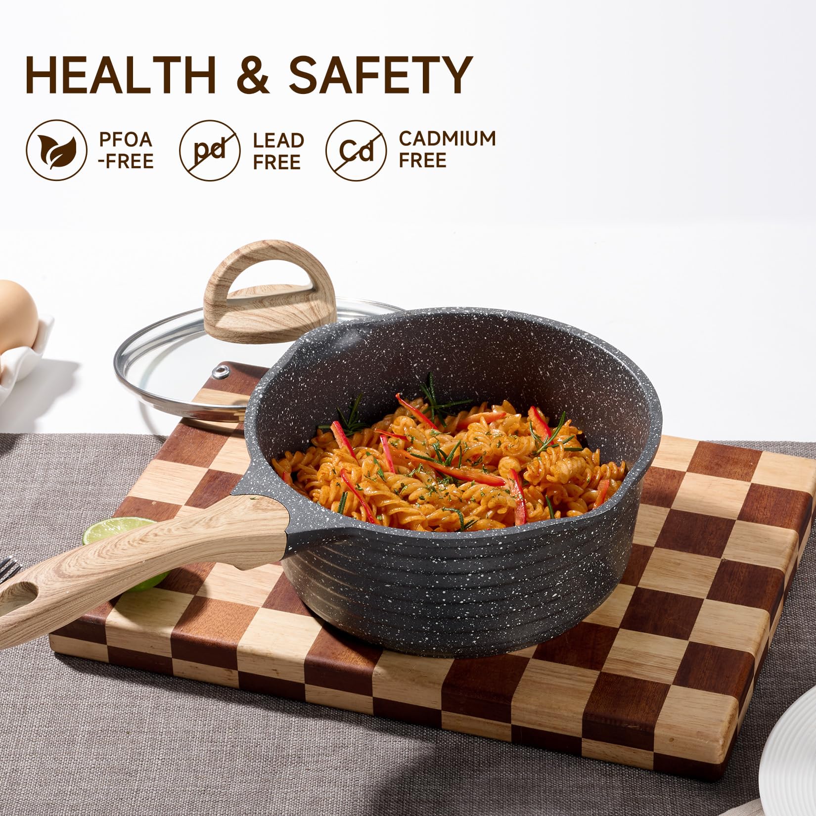 JEETEE German non-stick coating close-up, easy release