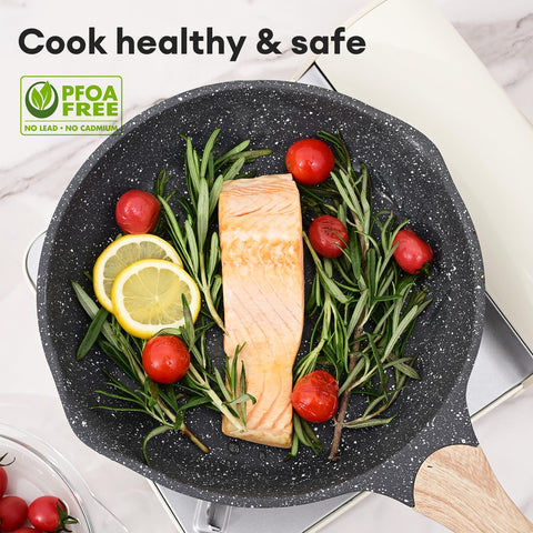 JEETEE heat-resistant handle stays cool for comfortable cooking