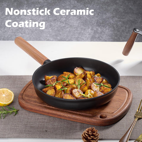 JEETEE silicone utensils included for safe stirring and serving