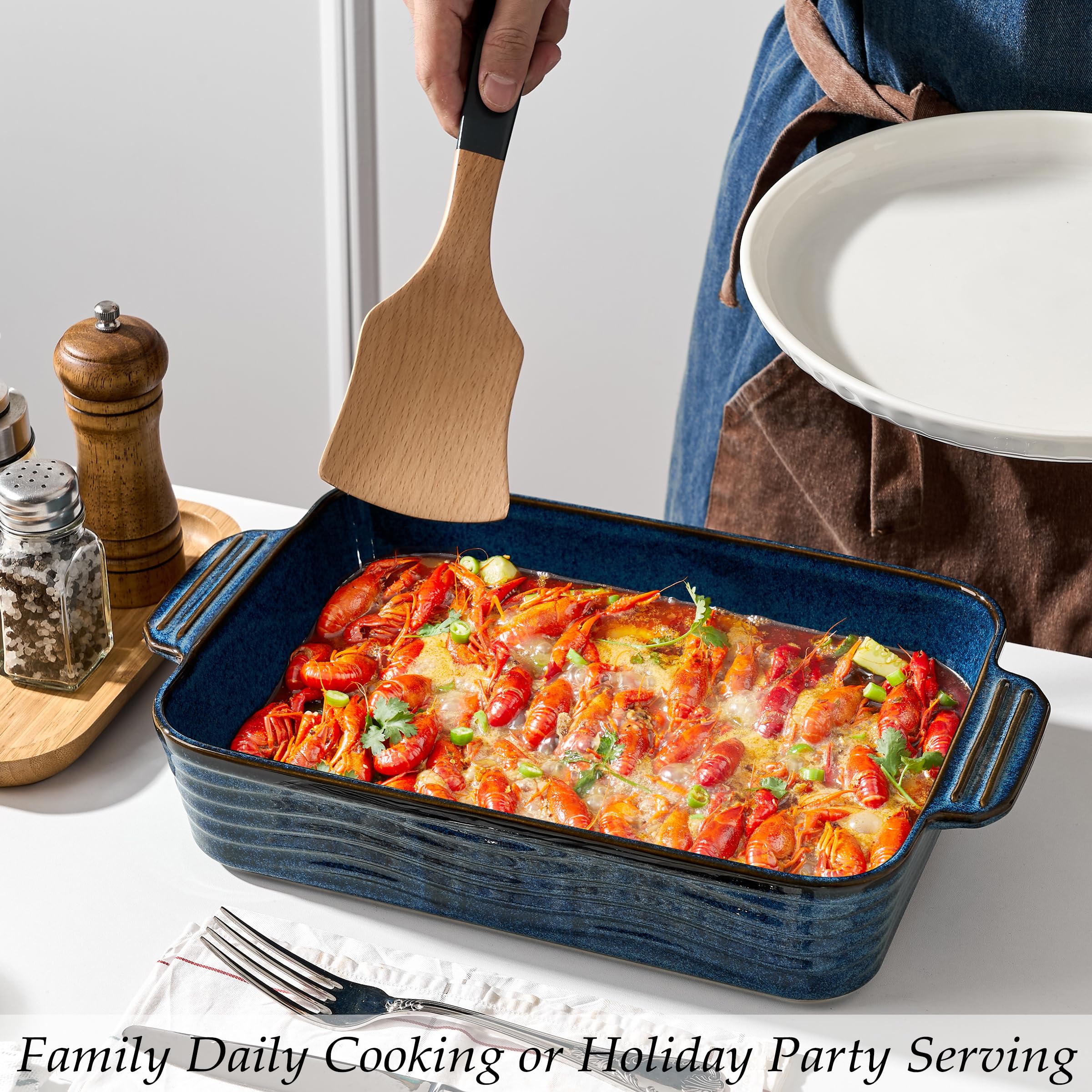 Jemirry square lasagna dish with handles for easy grip and serving