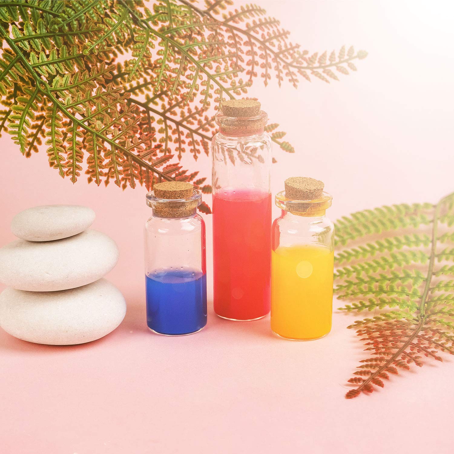 Jetec mini glass bottles with cork stoppers for decorative displays