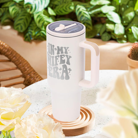 JETIKON In My Wifey Era 40oz tumbler straw for effortless sipping on the move.