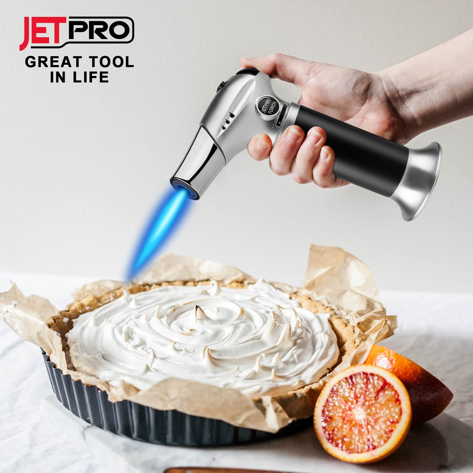 JetPRO kitchen torch with Piezo ignition for quick one-handed lighting