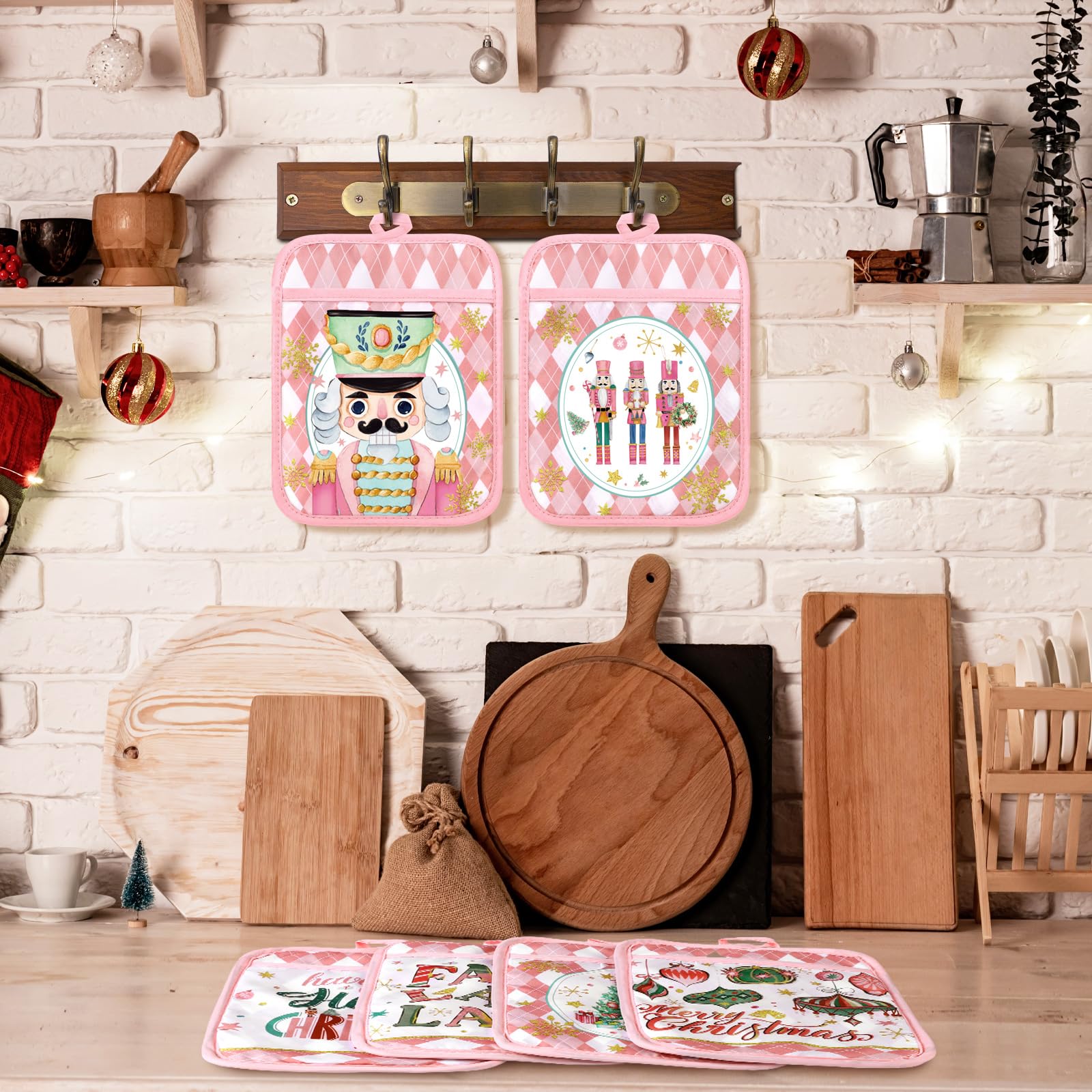 Jingmore Christmas tree pot holder design adds festive decor and heat shielding