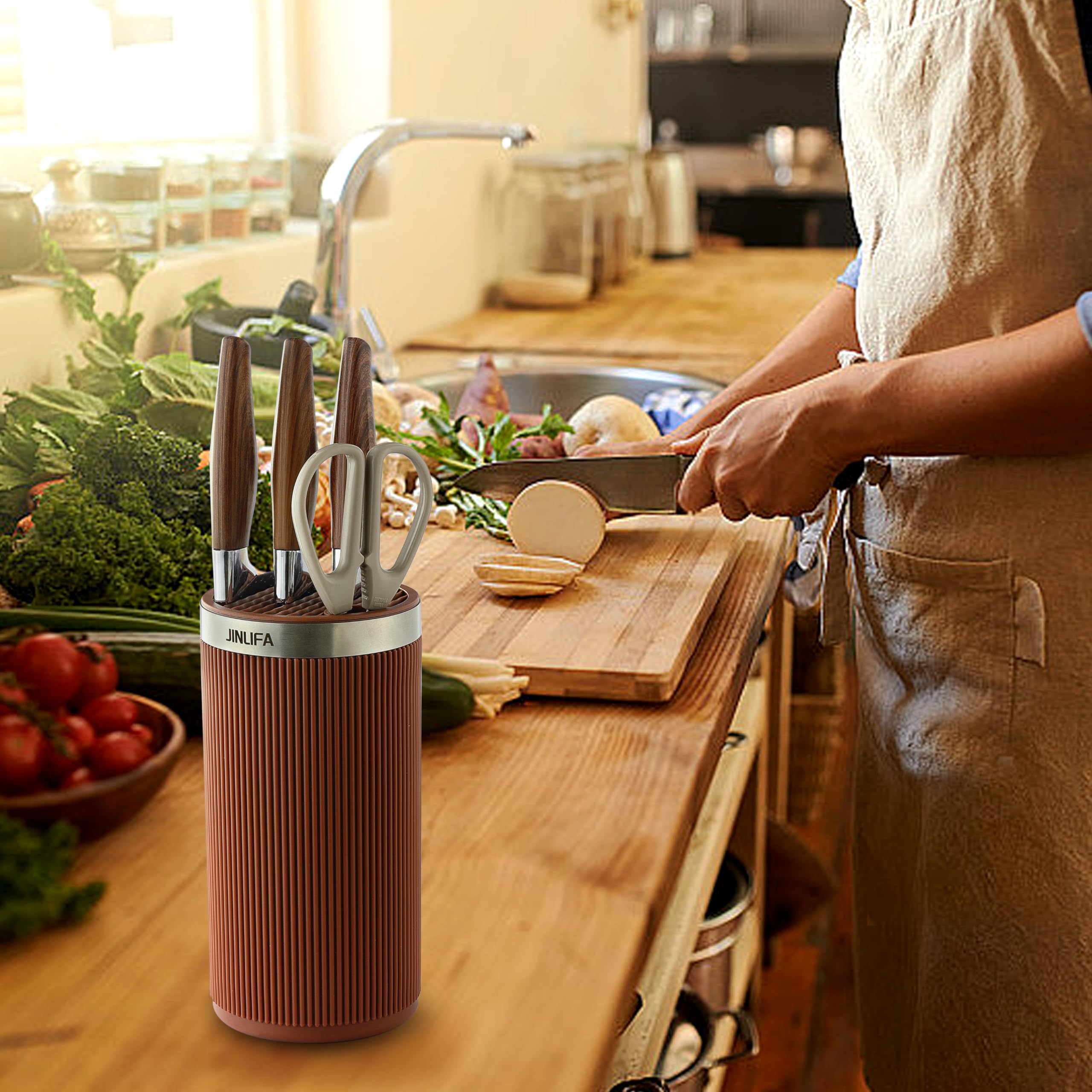 JINLIFA universal storage fits mixed knife sets for everyday kitchen tasks.