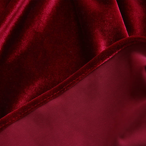 JINVASE velvet runner close-up highlighting soft texture and color.
