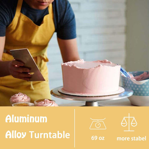 Jninexiu cake stand surface shows guideline lines for cake positioning
