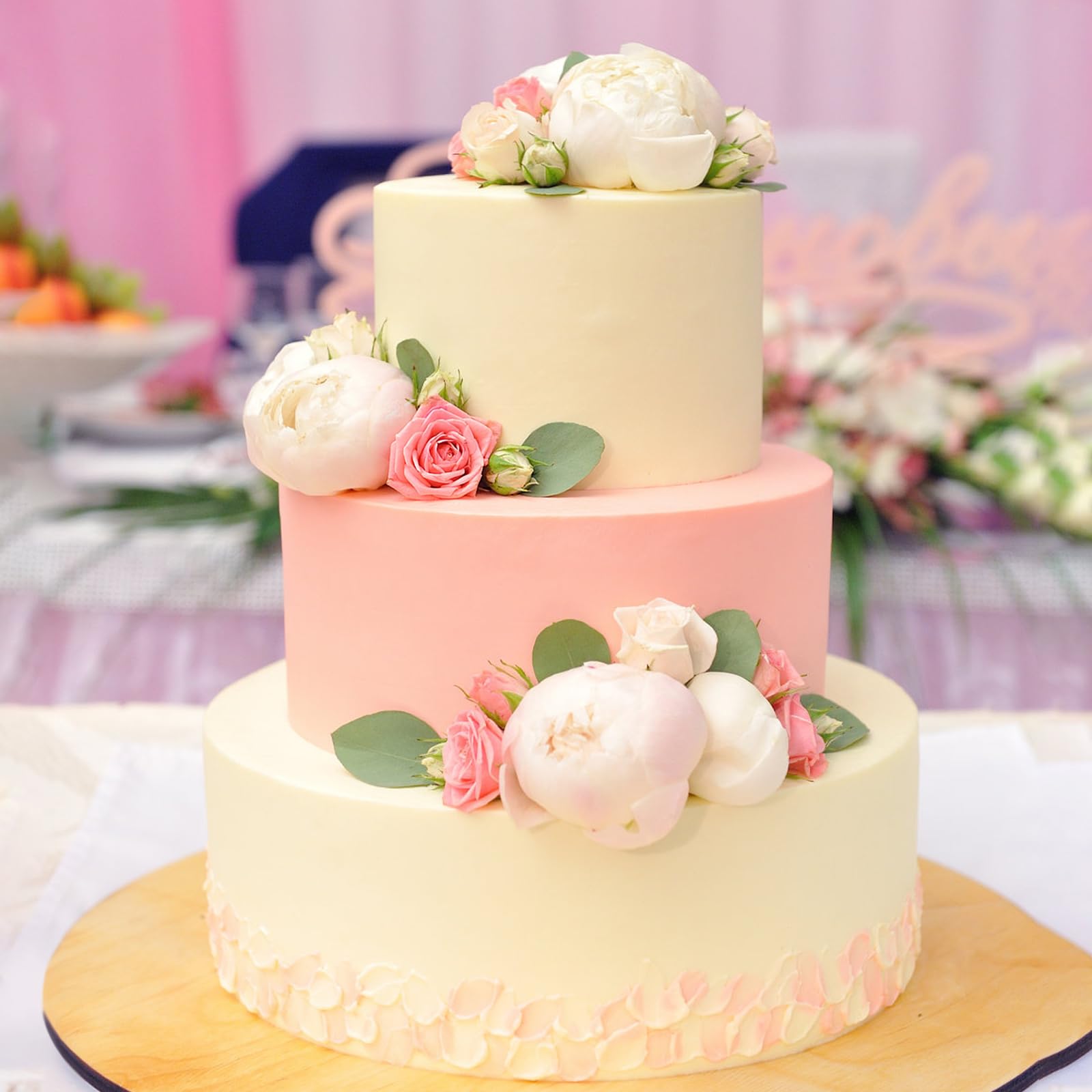 JOBVERT wedding cake dummy used for photography backdrops and themed celebrations.