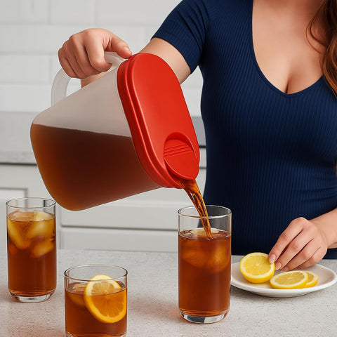 JOEY'Z pitcher features graduated marks for precise mixing