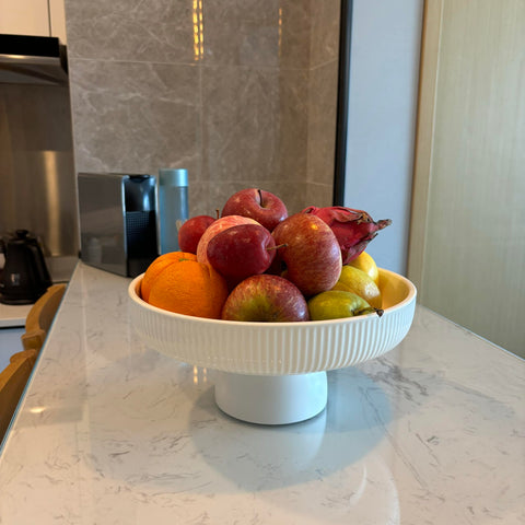JolieJulie fruit bowl with secure packaging ensures safe transit and presentation.